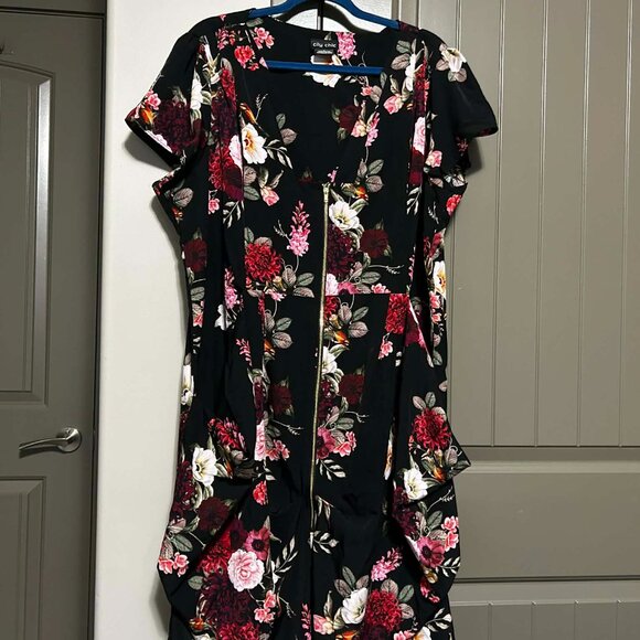 City Chic Paradise Floral Zip Front Dress/Tunic with Pockets – Size L (Fits XL) - Picture 3 of 7